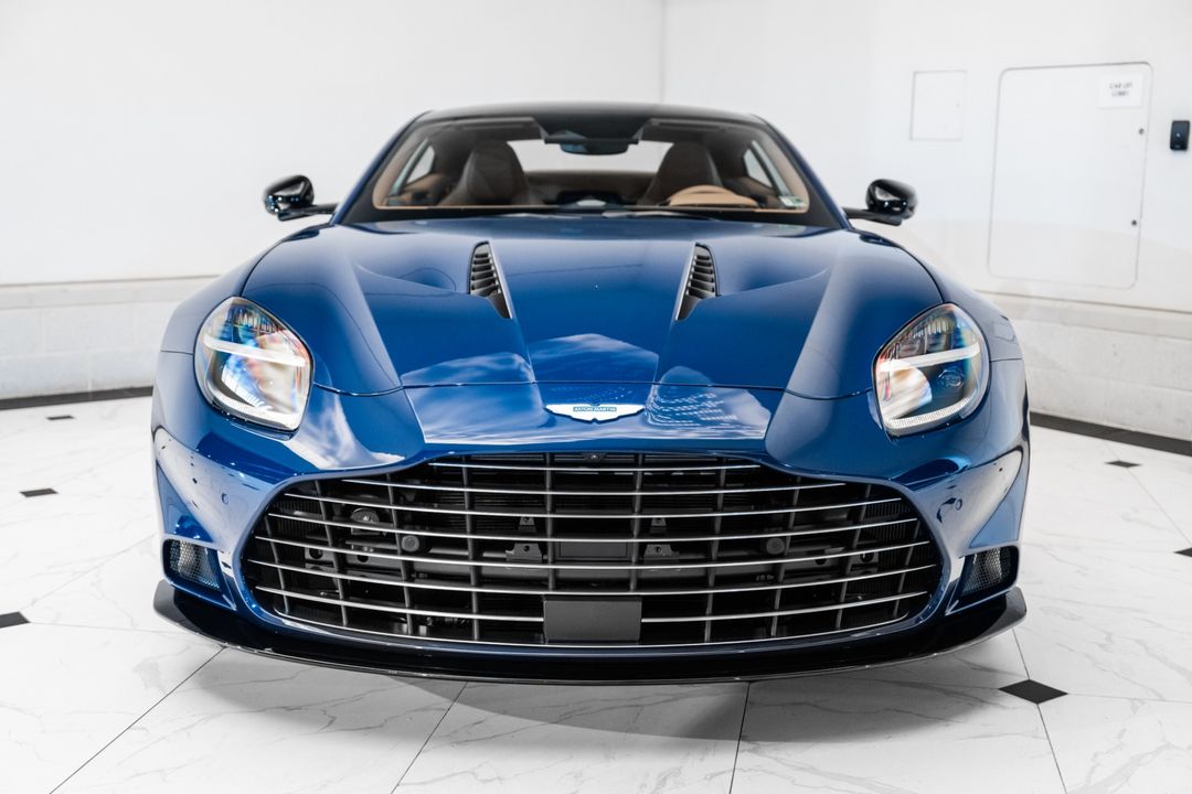 2025 Aston Martin Vanquish