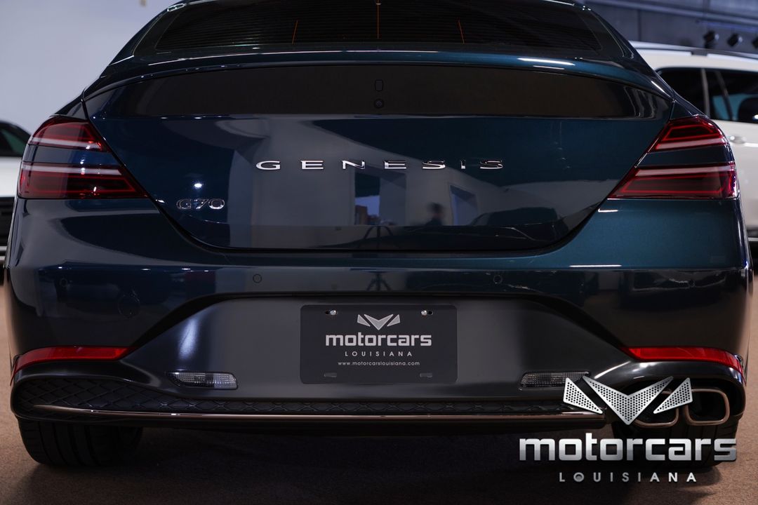 2023 Genesis G70