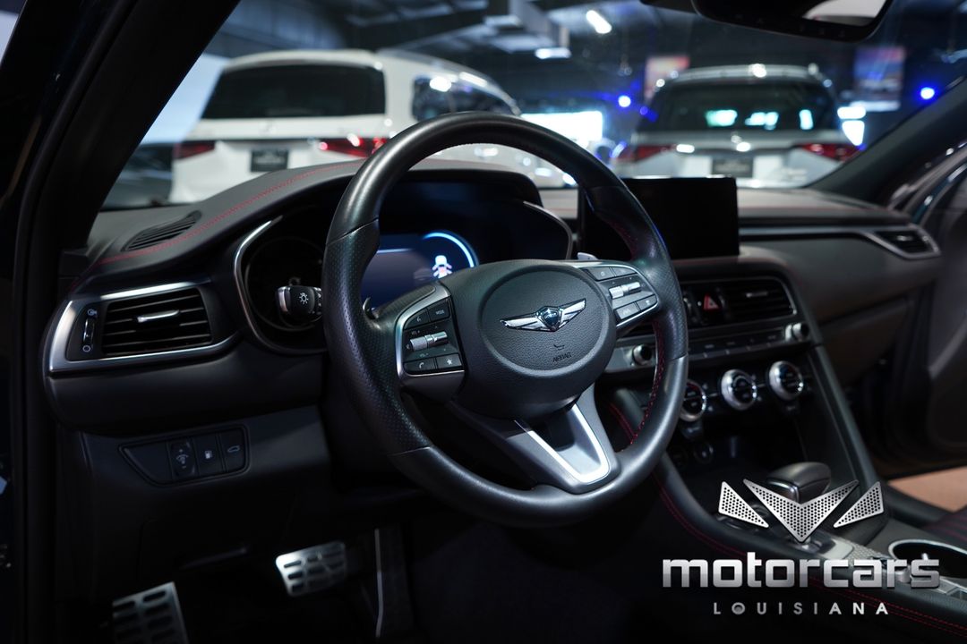 2023 Genesis G70