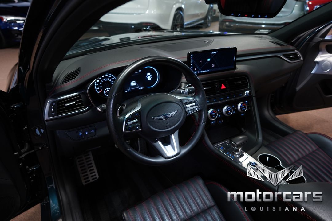 2023 Genesis G70