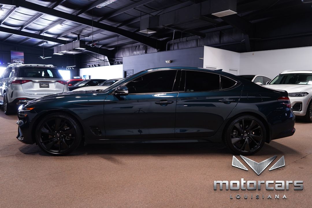 2023 Genesis G70