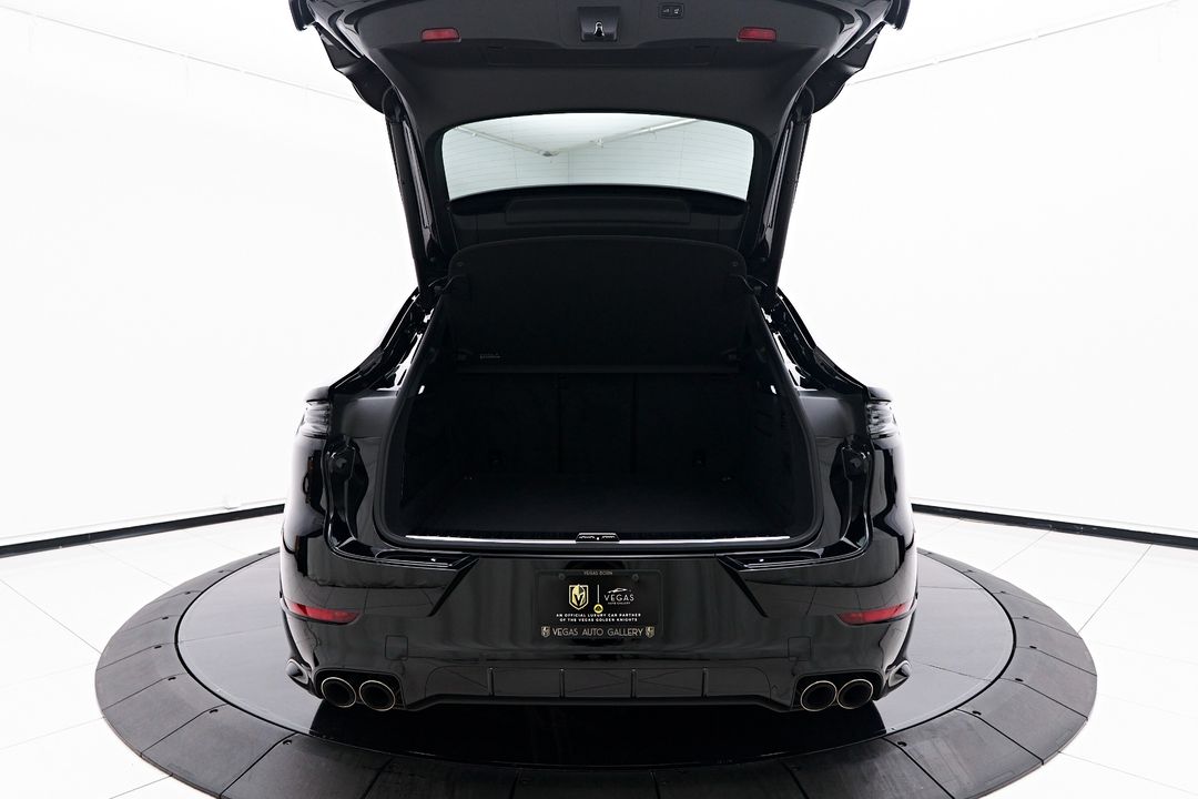 2025 Porsche Cayenne Coupe