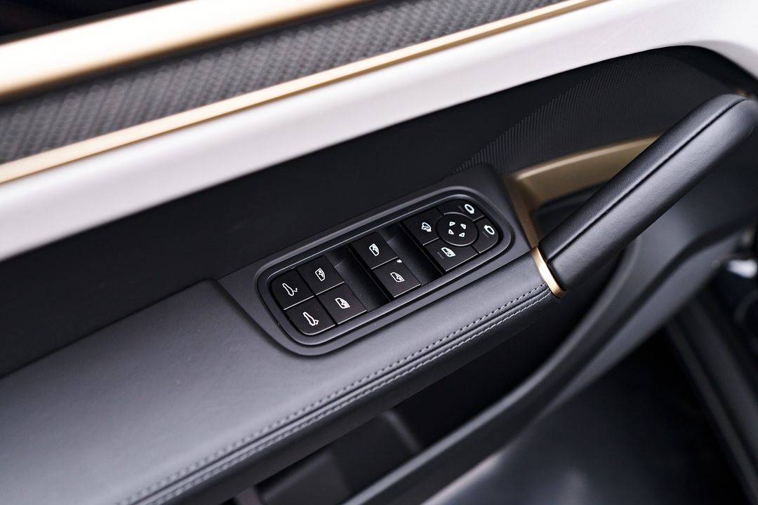 2025 Porsche Cayenne Coupe