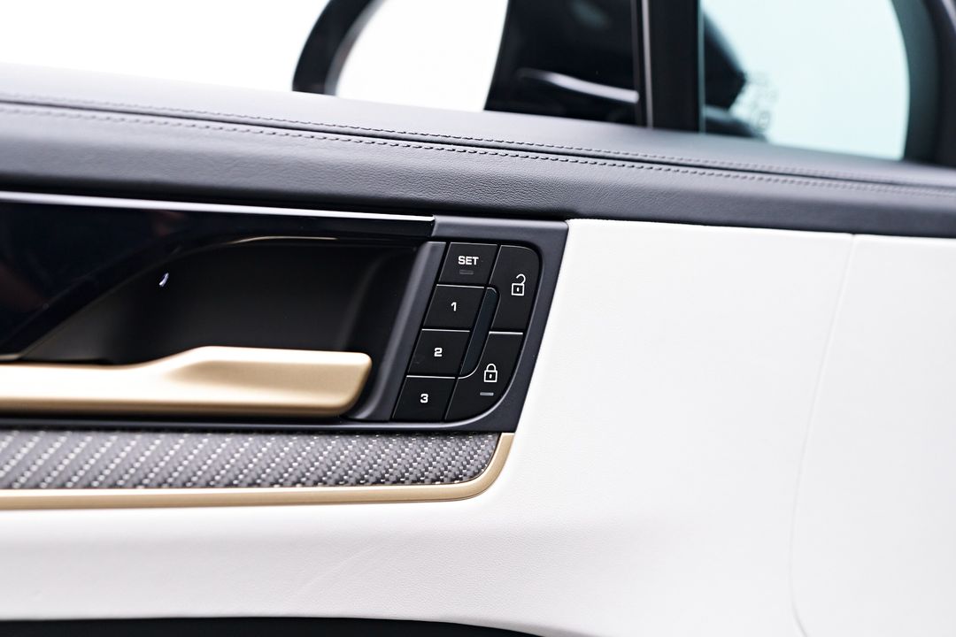2025 Porsche Cayenne Coupe