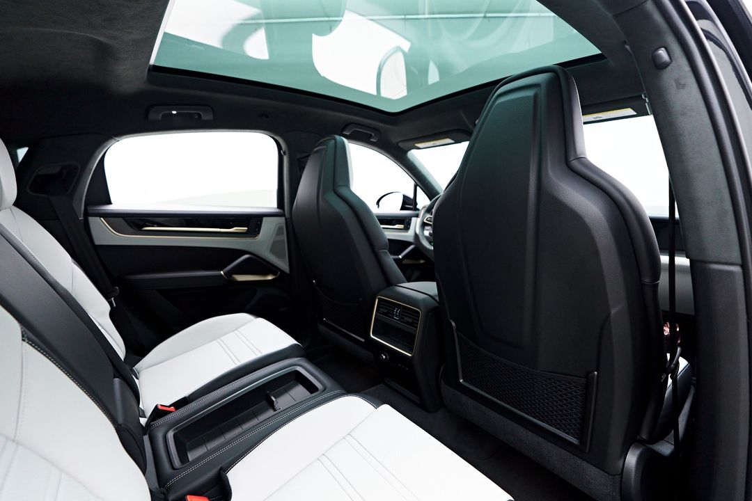 2025 Porsche Cayenne Coupe