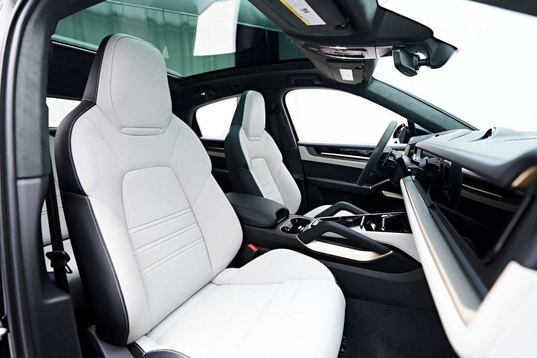 2025 Porsche Cayenne Coupe