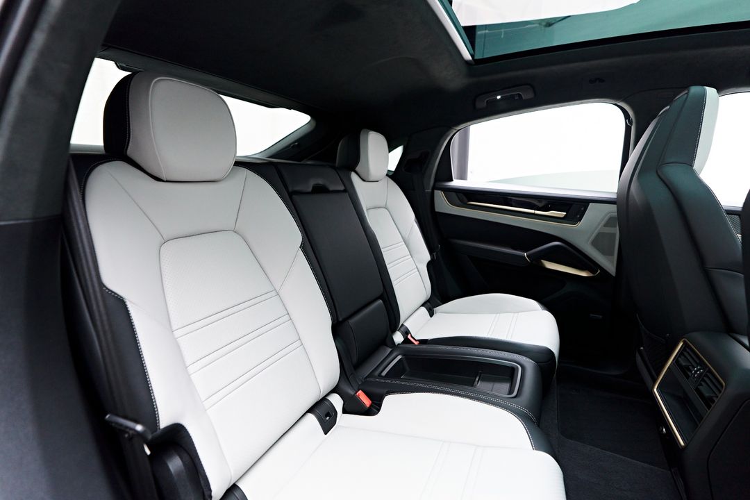 2025 Porsche Cayenne Coupe
