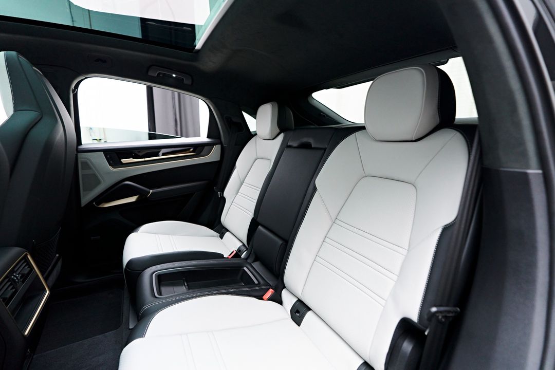 2025 Porsche Cayenne Coupe
