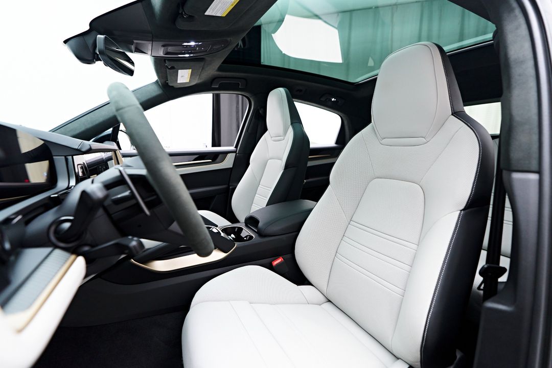 2025 Porsche Cayenne Coupe