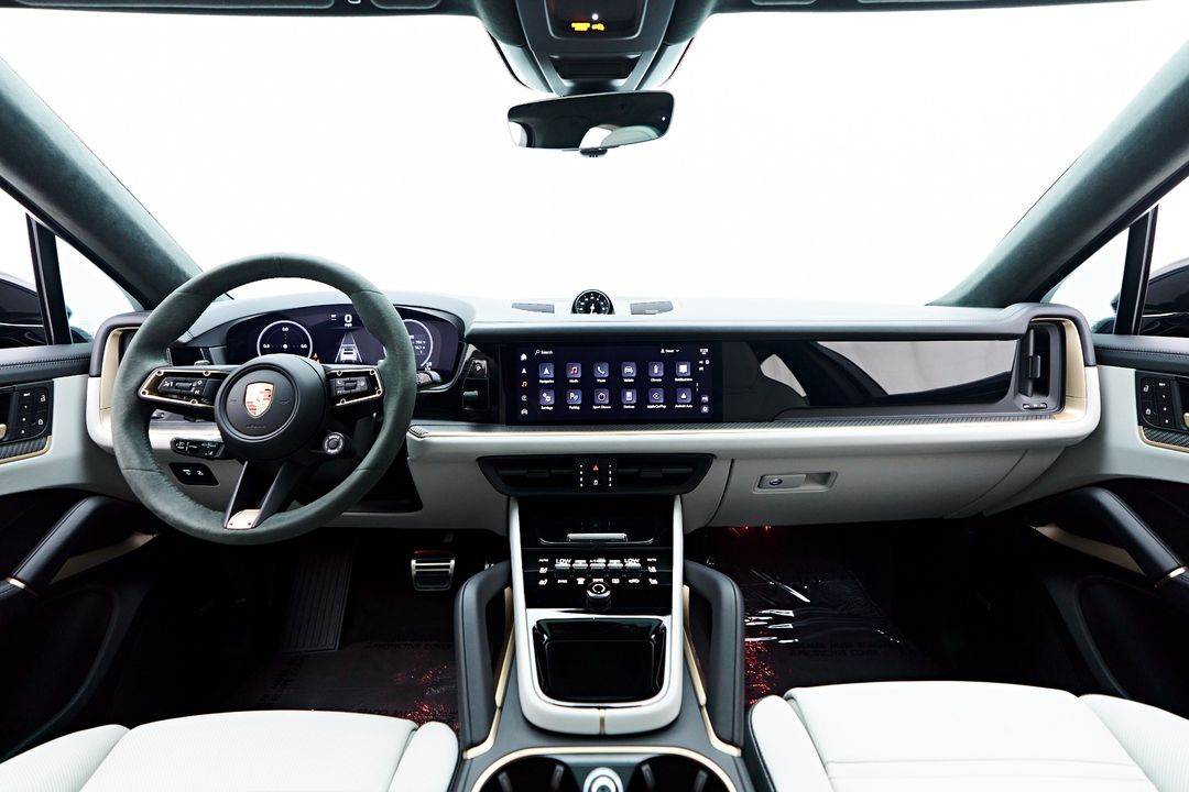 2025 Porsche Cayenne Coupe
