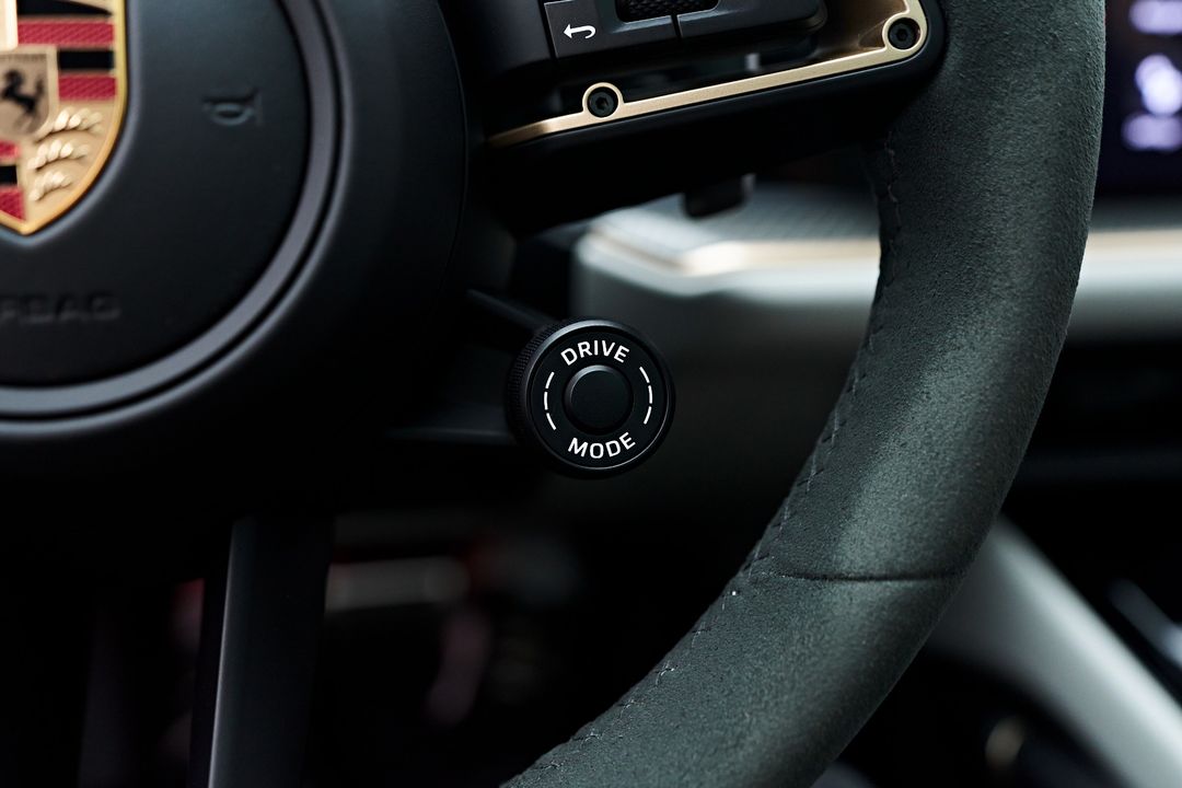 2025 Porsche Cayenne Coupe