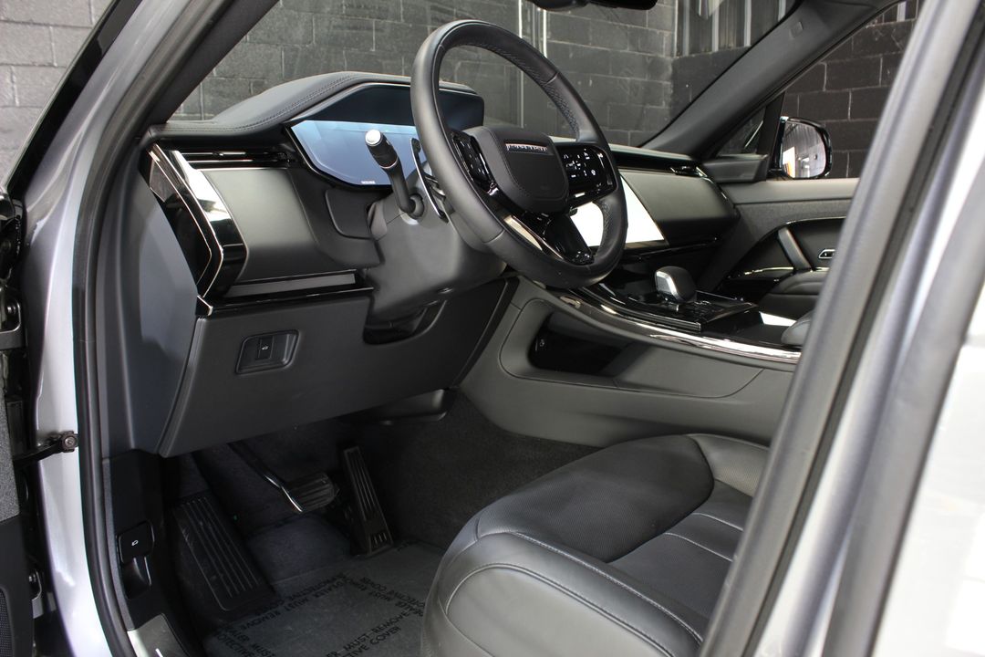 2025 Land Rover Range Rover Sport