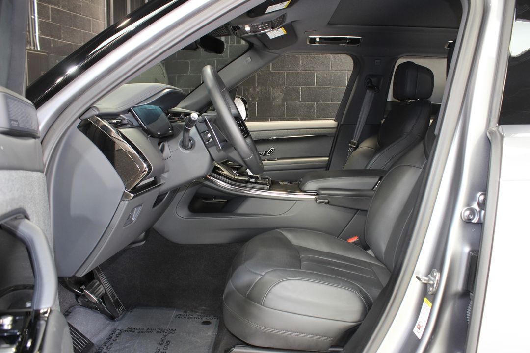 2025 Land Rover Range Rover Sport