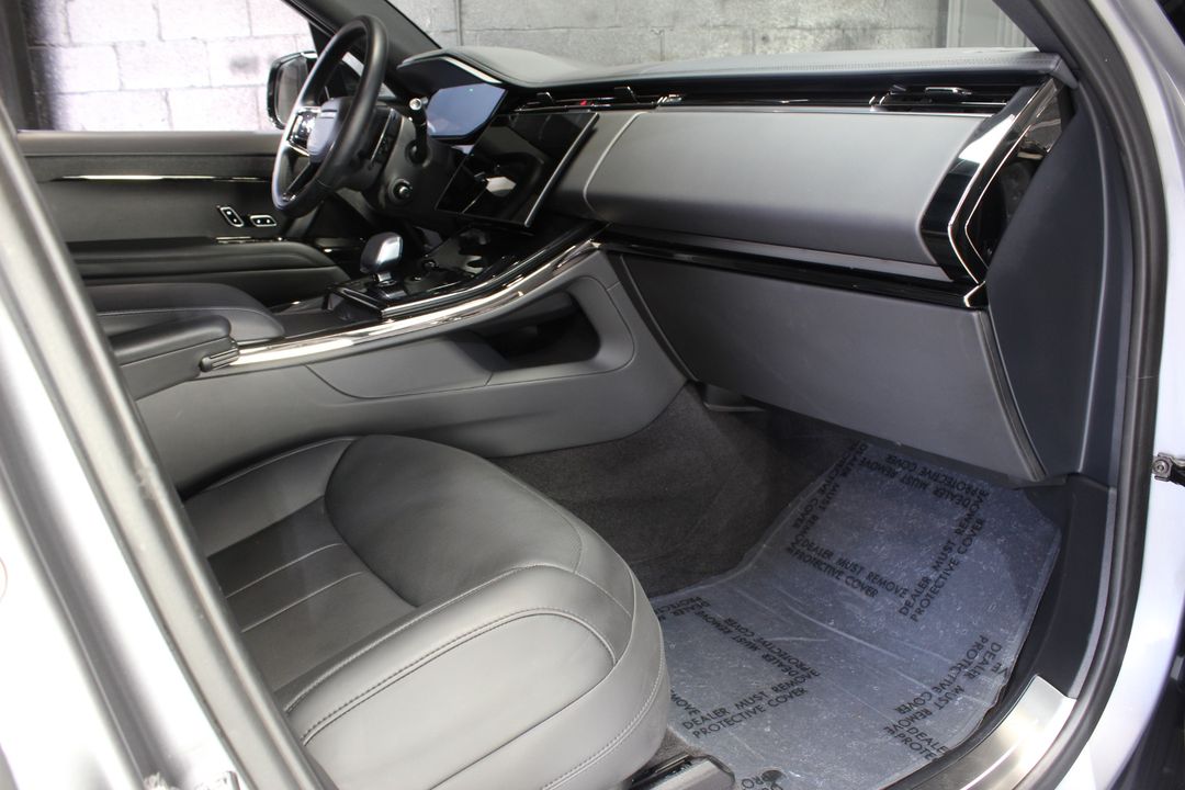 2025 Land Rover Range Rover Sport