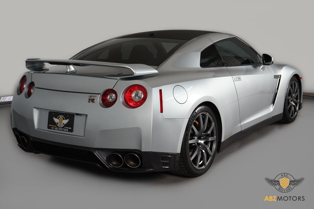 2012 Nissan GT-R