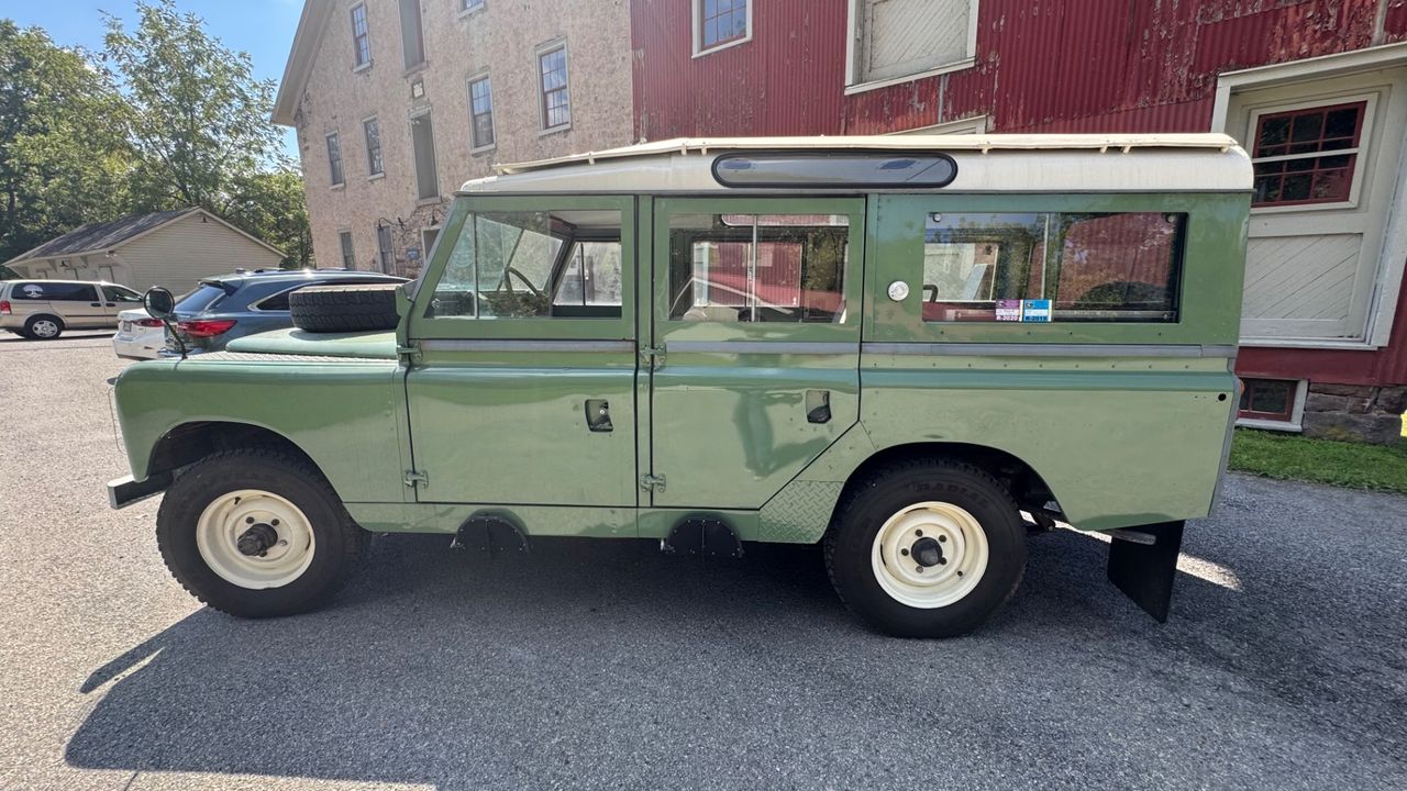 1966 Land Rover Series IIa