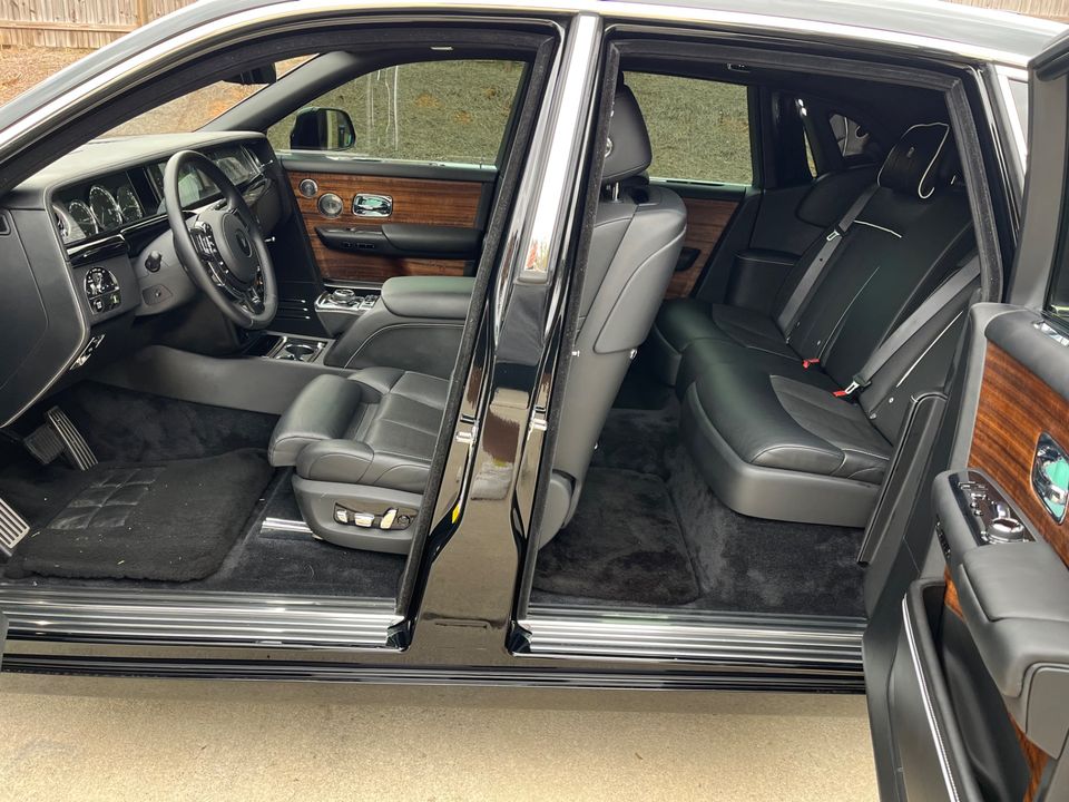 2020 Rolls-Royce Phantom