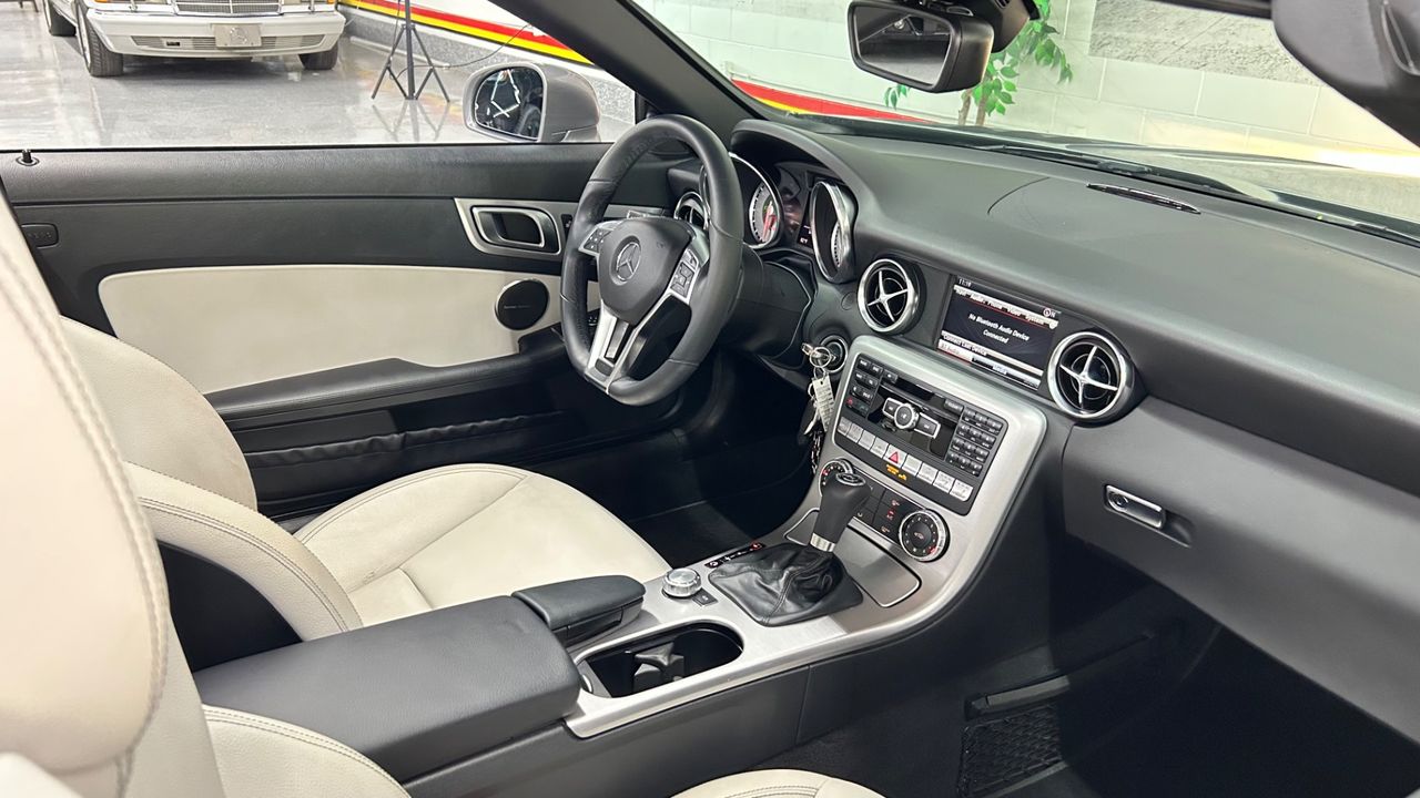 2013 Mercedes-Benz SLK