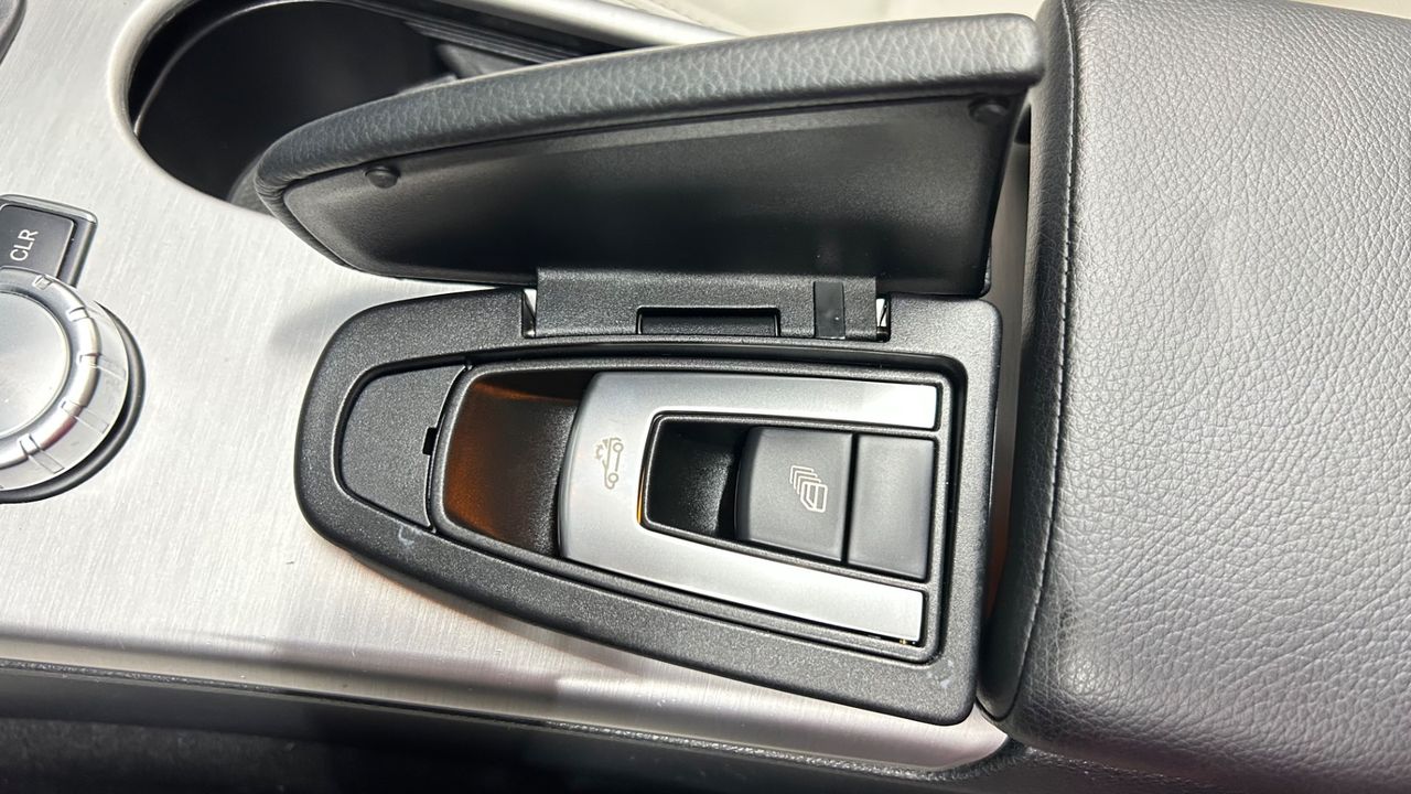 2013 Mercedes-Benz SLK
