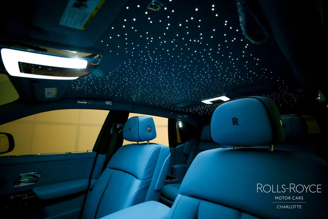 2025 Rolls-Royce Phantom
