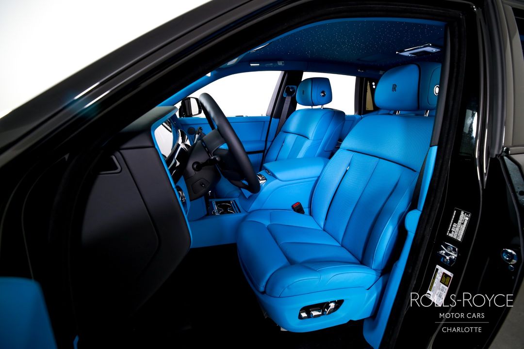 2025 Rolls-Royce Phantom