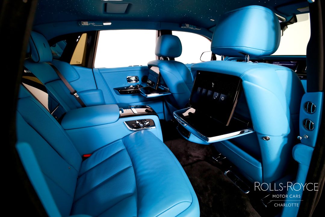 2025 Rolls-Royce Phantom