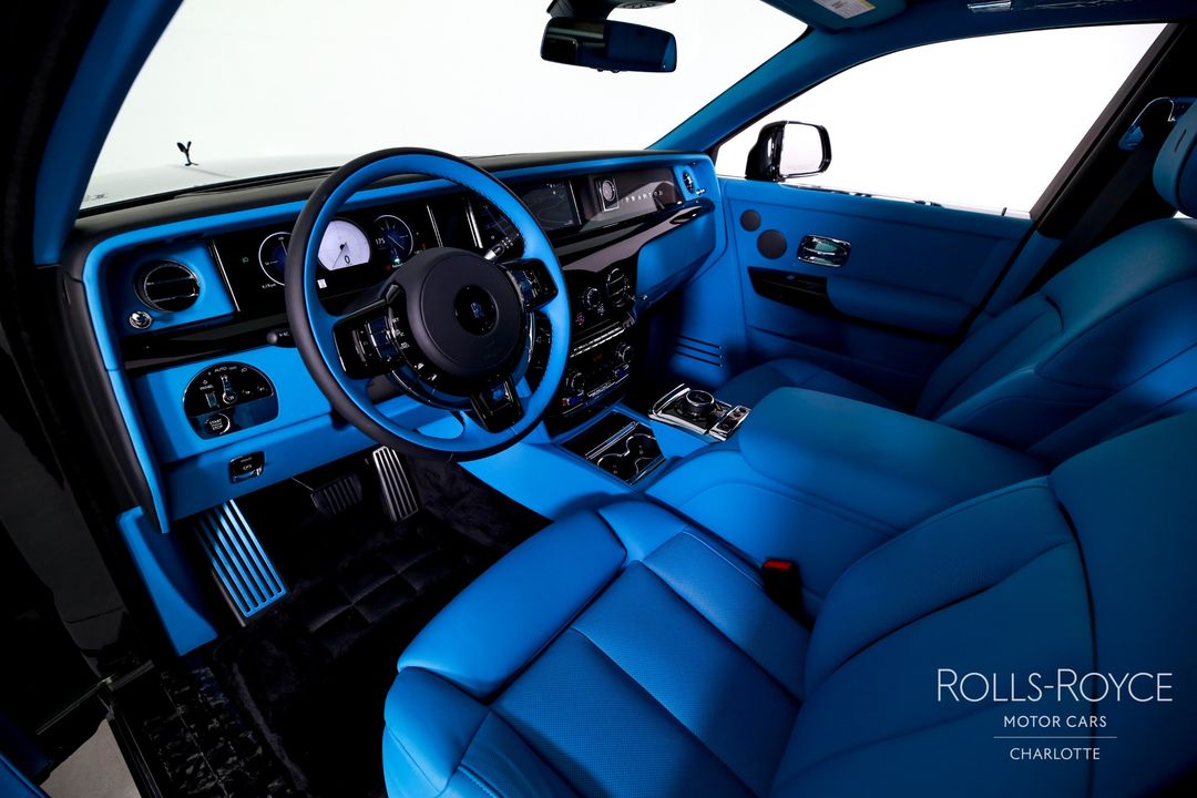 2025 Rolls-Royce Phantom