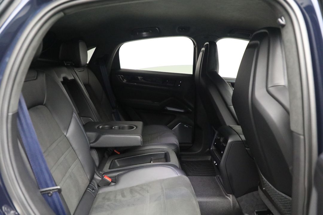 2024 Porsche Cayenne