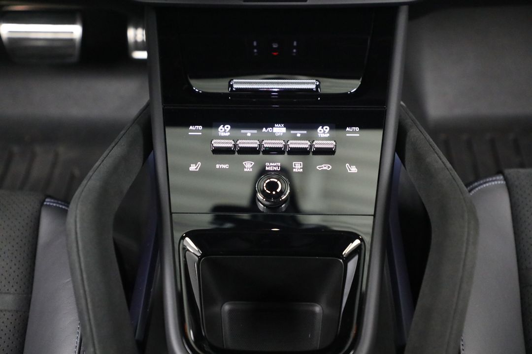 2024 Porsche Cayenne