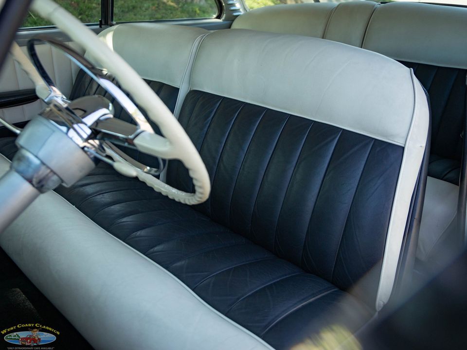 1952 Lincoln Cosmopolitan Sport Coupe