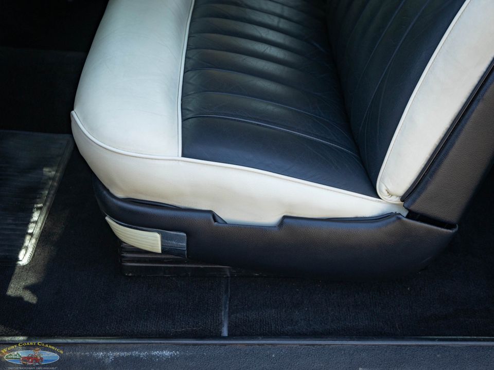 1952 Lincoln Cosmopolitan Sport Coupe