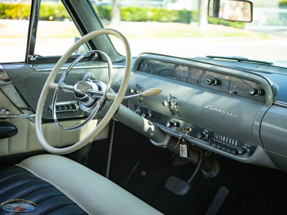 1952 Lincoln Cosmopolitan Sport Coupe