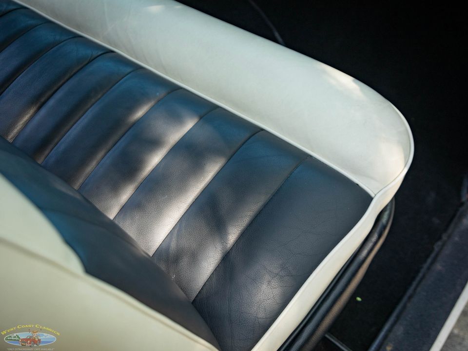 1952 Lincoln Cosmopolitan Sport Coupe