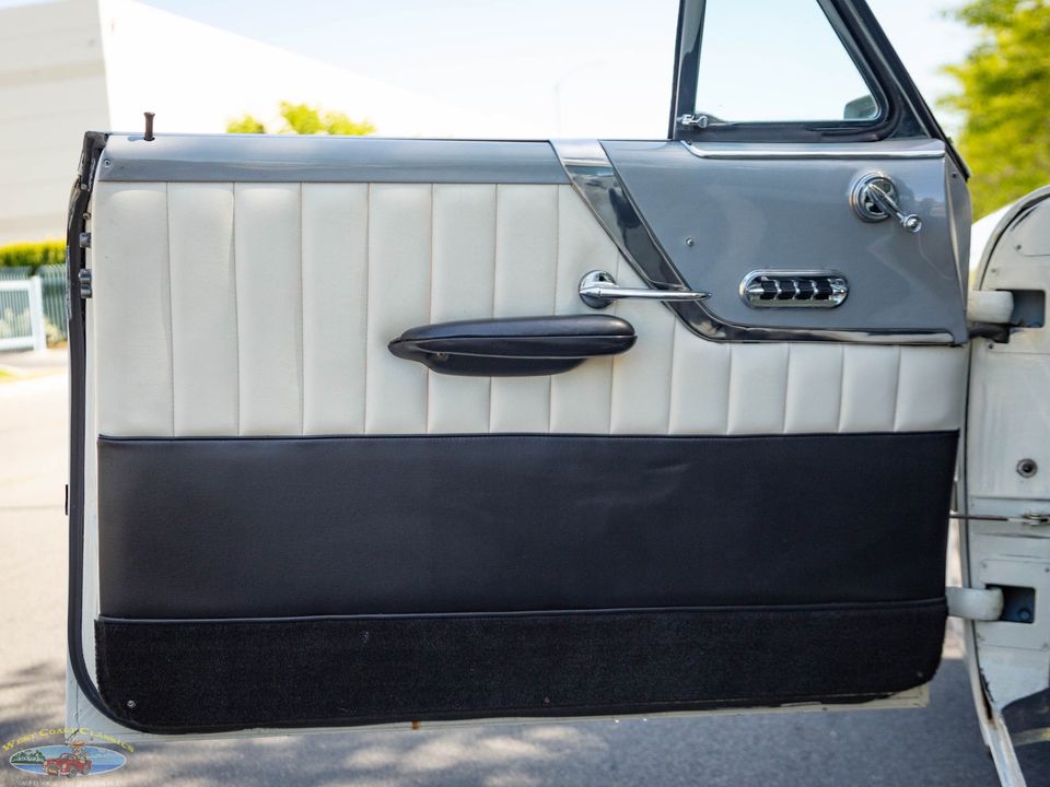 1952 Lincoln Cosmopolitan Sport Coupe