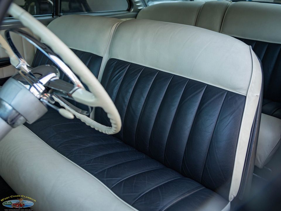 1952 Lincoln Cosmopolitan Sport Coupe