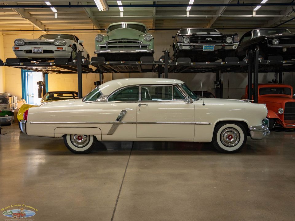 1952 Lincoln Cosmopolitan Sport Coupe