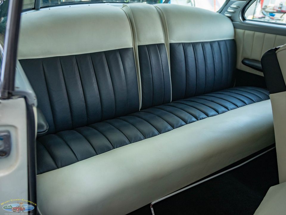 1952 Lincoln Cosmopolitan Sport Coupe