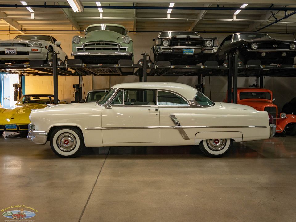 1952 Lincoln Cosmopolitan Sport Coupe