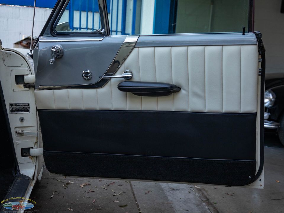 1952 Lincoln Cosmopolitan Sport Coupe