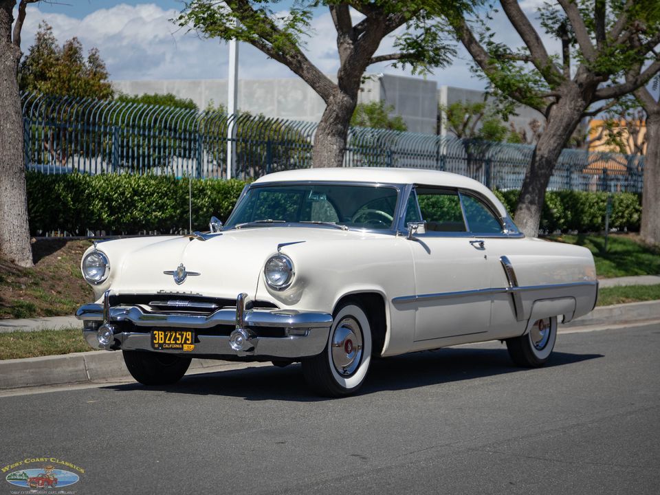1952 Lincoln Cosmopolitan Sport Coupe