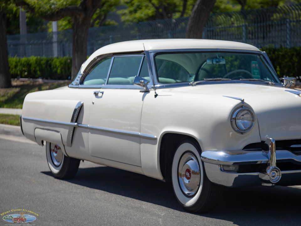 1952 Lincoln Cosmopolitan Sport Coupe