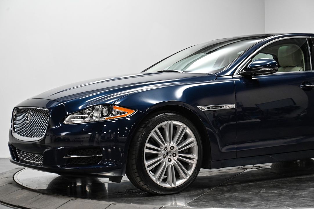 2012 Jaguar XJ