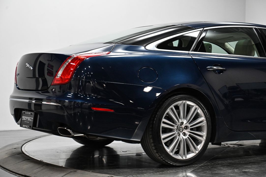 2012 Jaguar XJ