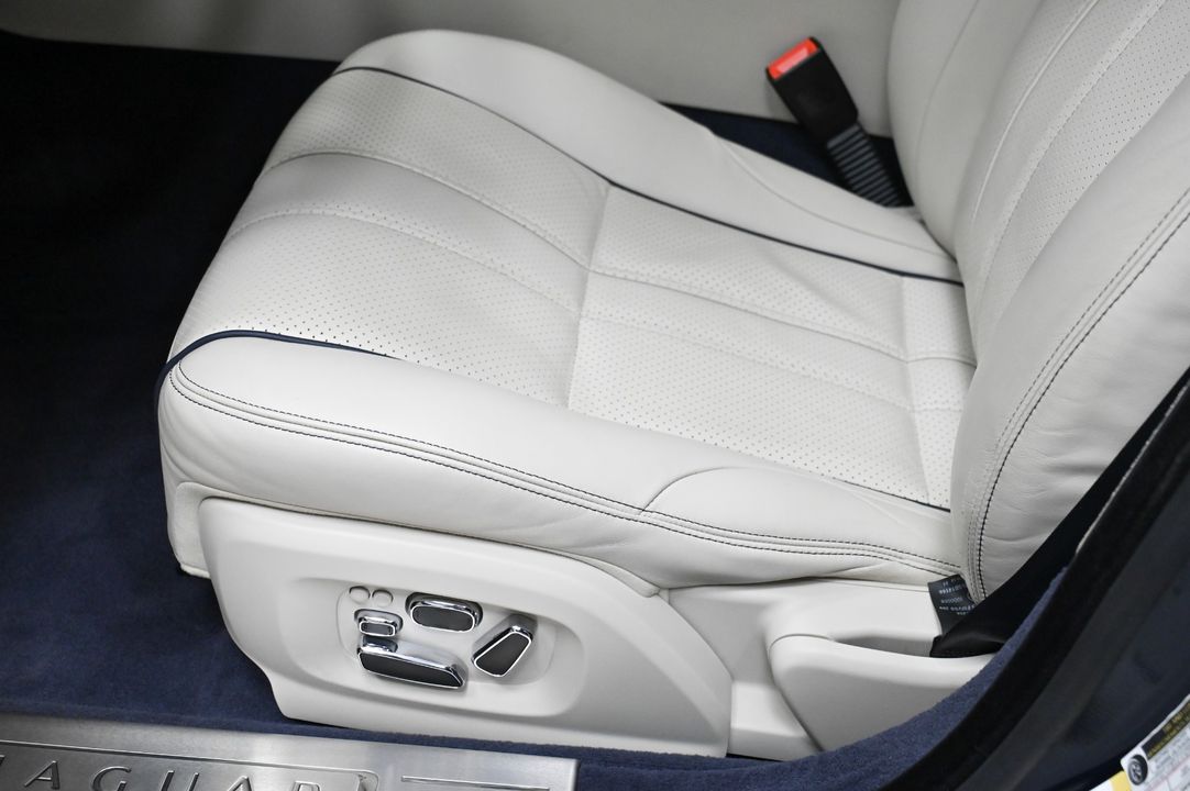 2012 Jaguar XJ