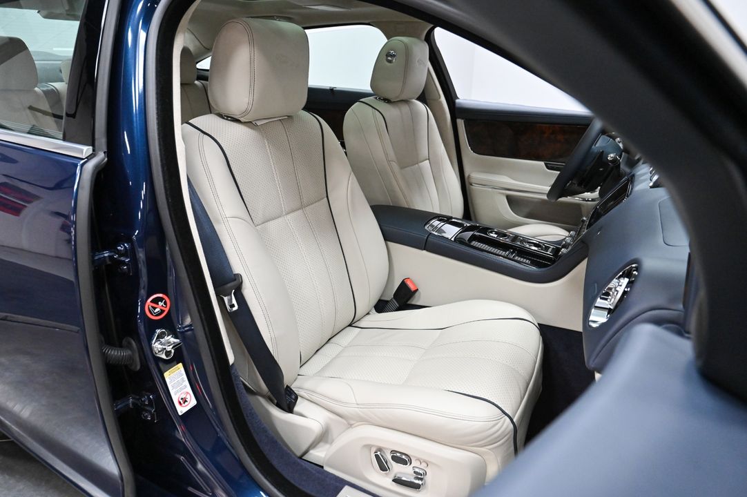 2012 Jaguar XJ