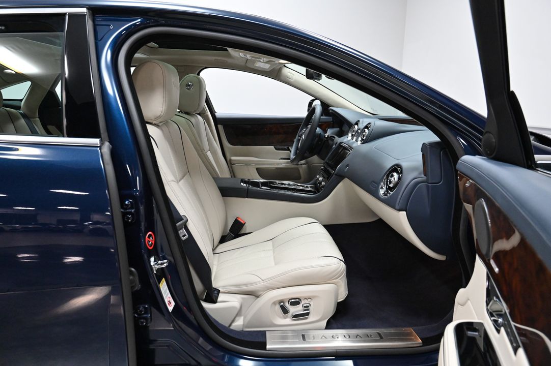 2012 Jaguar XJ