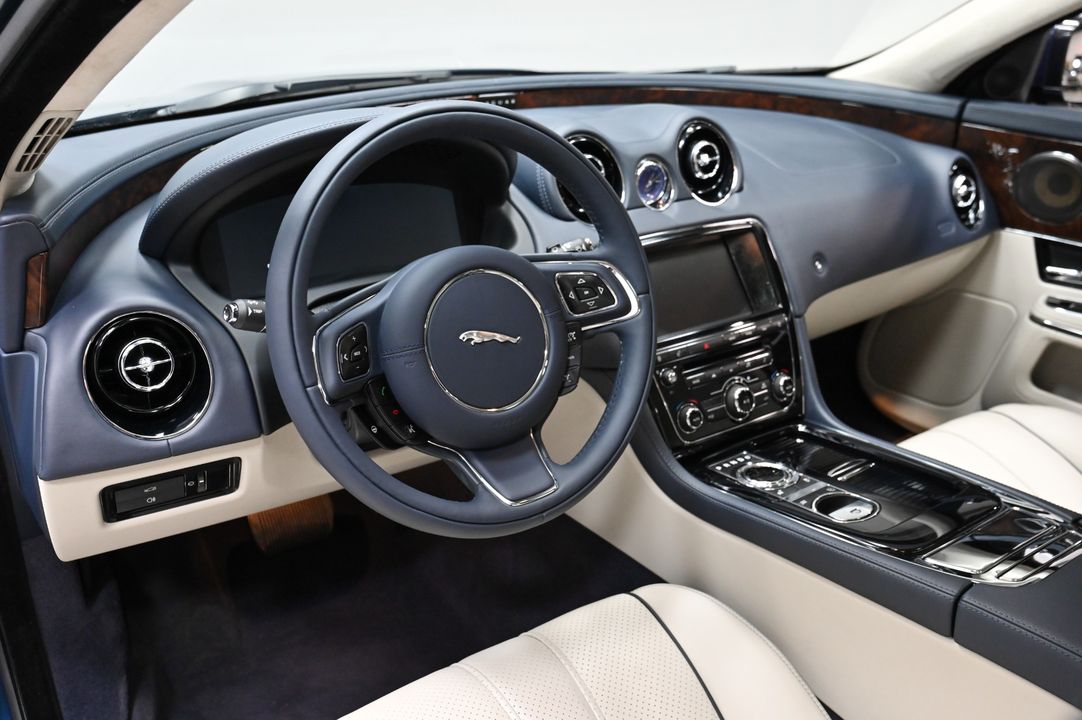 2012 Jaguar XJ