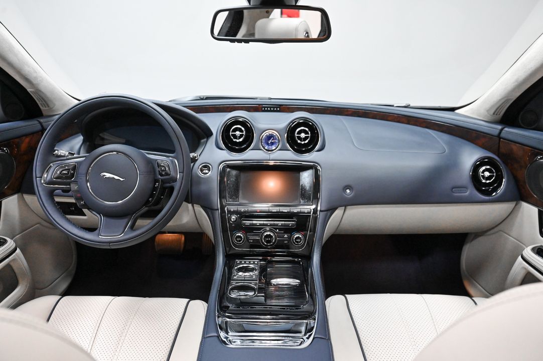 2012 Jaguar XJ