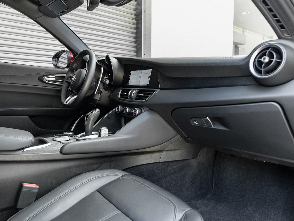 2023 Alfa Romeo Giulia