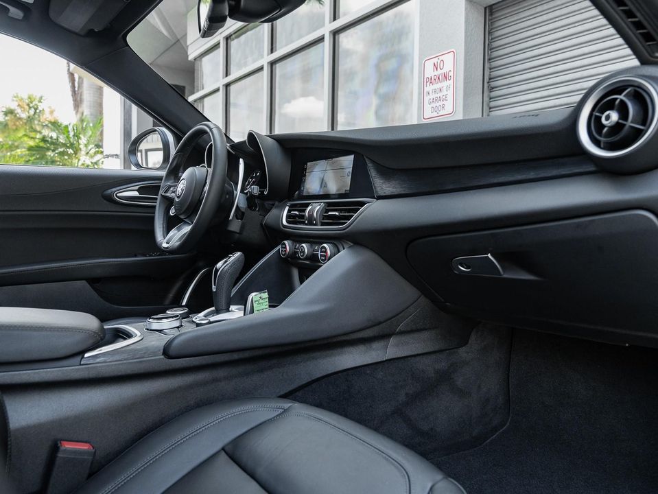2023 Alfa Romeo Giulia